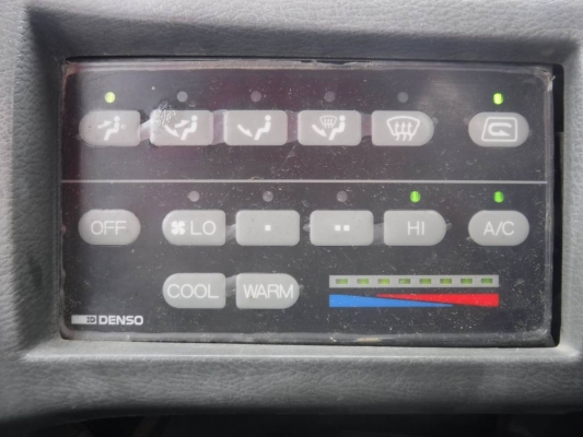 ขายรถตัก ยี่ห้อ KOMATSU รุ่น WA350-3 ขายรถตัก ยี่ห้อ KOMATSU รุ่น WA350-3