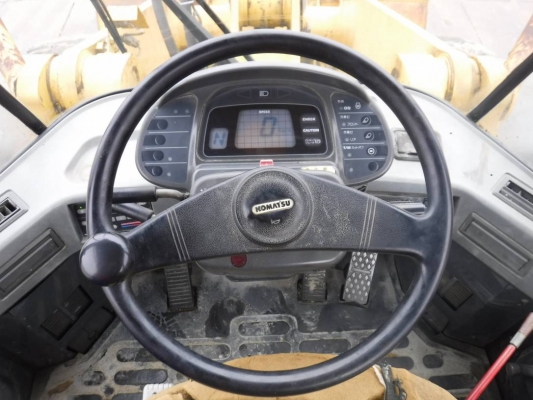 ขายรถตัก ยี่ห้อ KOMATSU รุ่น WA350-3 ขายรถตัก ยี่ห้อ KOMATSU รุ่น WA350-3