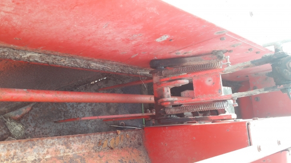 ขายเครื่องอัดฟาง STAR THB1010 เก่านอกญี่ปุ่น สภาพดี พร้อมใช้ 148000บาท โทร084-5424150 line id : rapinzat ขายเครื่องอัดฟาง STAR THB1010 เก่านอกญี่ปุ่น สภาพดี พร้อมใช้ 148000บาท โทร084-5424150 line id : rapinzat