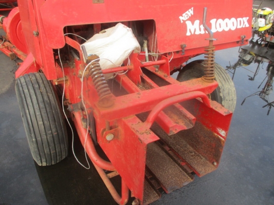 ขายเครื่องอัดฟาง STAR THB1010 เก่านอกญี่ปุ่น สภาพดี พร้อมใช้ 148000บาท โทร084-5424150 line id : rapinzat ขายเครื่องอัดฟาง STAR THB1010 เก่านอกญี่ปุ่น สภาพดี พร้อมใช้ 148000บาท โทร084-5424150 line id : rapinzat