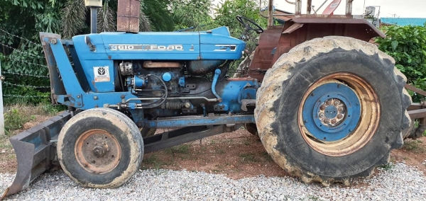 ขายรถไถ FORD 5000/77 พร้อมอุปกรณ์ 3ชิ้น ราคา 225,000 ดันหน้า +ผาน 7 +ผาน 3 ทะเบียนพร้อมโอน สอบถามได้ครับ #สามย่านแทรคเตอร์ อ.แกลง ระยอง โทร/ไลน์ 0897489639 ,0899347475