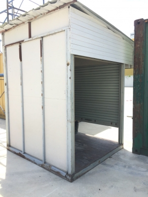 ขายร้านค้า เคลื่อนที่ มีมิเตอร์ไฟฟ้า ประตูบานเลื่อน อย่างดี สามารถ ไปขายสินค้าได้เลย สภาพดี