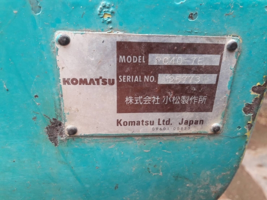ขาย KOMATSU PC40-7E เก่านอกไฟเต็มเอกสารอินวอยราคา 285,000