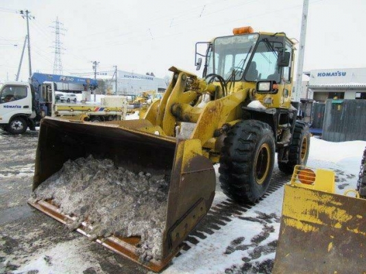 ขาย รถตักล้อยาง KOMATSU WA 300-3 นำเข้าจากญี่ปุ่นโดยตรง โทร.090-986-2521 อ๊อบ