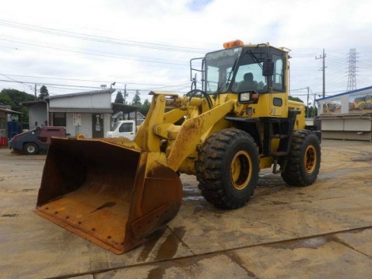 ขาย รถตักล้อยาง KOMATSU WA 300-3 นำเข้าจากญี่ปุ่นโดยตรง โทร.090-986-2521 อ๊อบ
