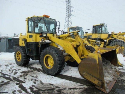 ขาย รถตักล้อยาง KOMATSU WA 300-3 นำเข้าจากญี่ปุ่นโดยตรง โทร.090-986-2521 อ๊อบ