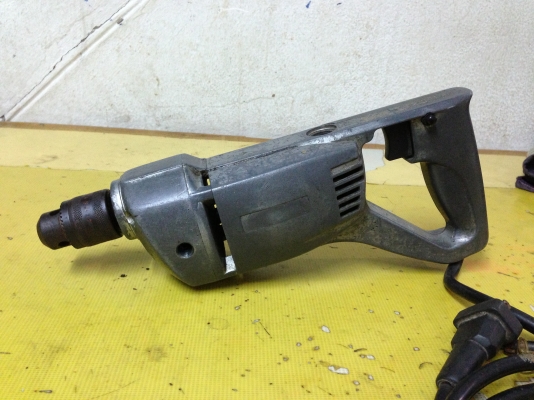 ขายเครื่องมือและเครื่องจักรหลายรายการ