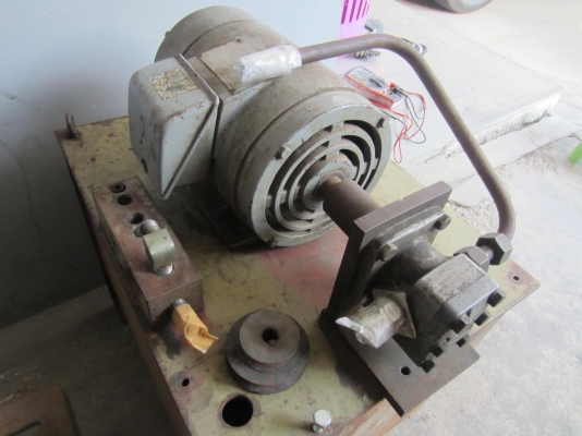 ขายเครื่องมือและเครื่องจักรหลายรายการ