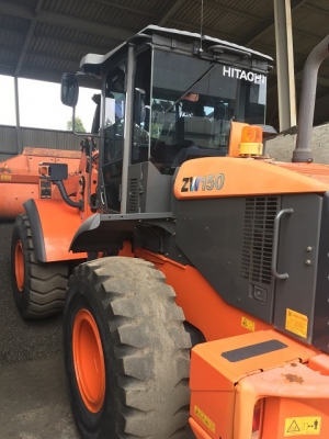 ขายรถตักล้อยาง HITACHI ZW150 (เทียบเท่า WA270-6) ปี 2013 นำเข้าเองจากญี่ปุ่น สภาพสวยพร้อมใช้ ถึงเร็วๆนี้ครับ