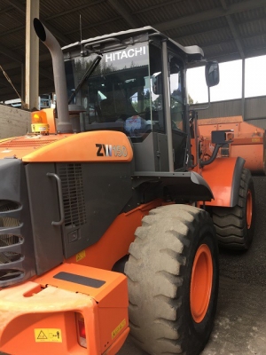 ขายรถตักล้อยาง HITACHI ZW150 (เทียบเท่า WA270-6) ปี 2013 นำเข้าเองจากญี่ปุ่น สภาพสวยพร้อมใช้ ถึงเร็วๆนี้ครับ