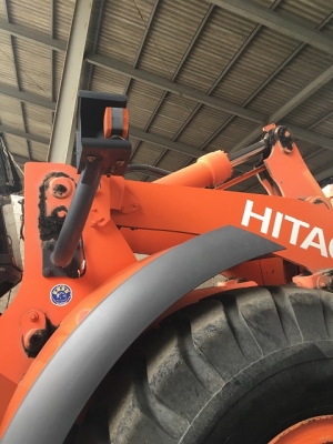 ขายรถตักล้อยาง HITACHI ZW150 (เทียบเท่า WA270-6) ปี 2013 นำเข้าเองจากญี่ปุ่น สภาพสวยพร้อมใช้ ถึงเร็วๆนี้ครับ