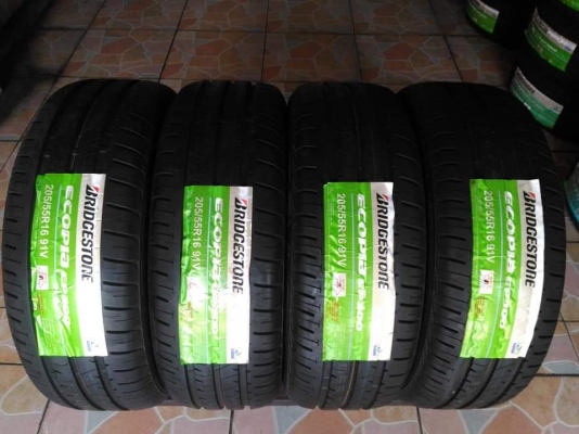 ยางใหม่ตกปี Bridgestone Ecopia EP300  205/55R16 ผลิตกลางปี 2017 มีประกัน ทั้งชุด 7,800.-Net ใส่ถ่วงฟรี รับบัตร ส่งทั่วไทย