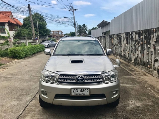 2010 Toyota Fortuner 3.0 v 4WD AT 2010 Toyota Fortuner 3.0 v 4WD AT