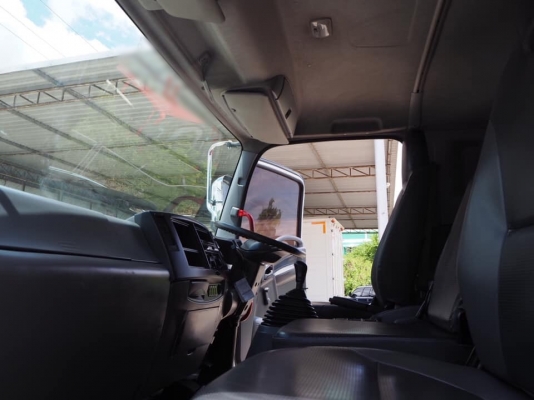 ISUZU FTR240 Euro 3 ปี 58 หกล้อกระบะเหล็กความยาว 7.60 เมตร เบรคทิฟฟี่ ยางดี ทะเบียนพร้อม
