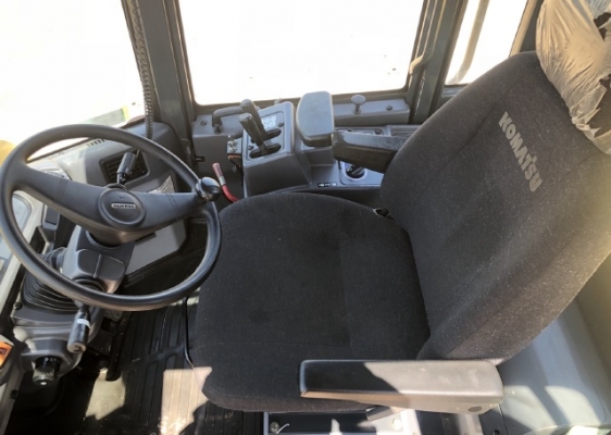 ขายรถตักล้อยาง KOMATSU WA200-5 แขนยาวพิเศษ นำเข้าเองจากญี่ปุ่น สภาพสวยพร้อมใช้ มีVDOการทำงานครับ