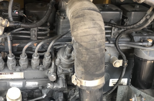 ขายรถตักล้อยาง KOMATSU WA200-5 แขนยาวพิเศษ นำเข้าเองจากญี่ปุ่น สภาพสวยพร้อมใช้ มีVDOการทำงานครับ