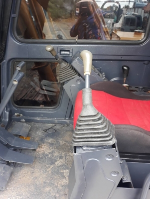 Kobelco Sk 100 mark 3 เครื่องดี ปั๊มแรง ตัวเดินเงียบ โซ่ใบเฟรมหนา ปุ้งกี๋ใหม่ ไฟฟ้าตัด เอกสารซื้อขาย Kobelco Sk 100 mark 3 เครื่องดี ปั๊มแรง ตัวเดินเงียบ โซ่ใบเฟรมหนา ปุ้งกี๋ใหม่ ไฟฟ้าตัด เอกสารซื้อขาย