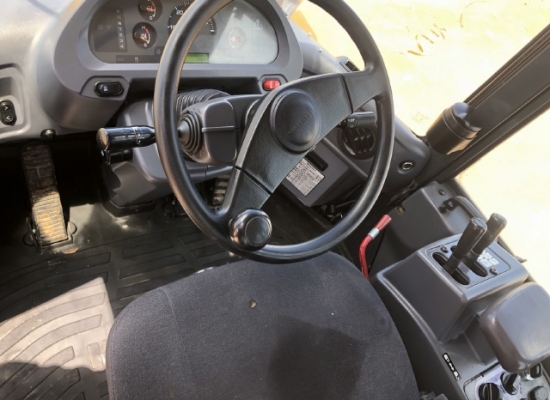 ขายรถตักล้อยาง KOMATSU WA270-6 ปี 2012 นำเข้าเองจากญี่ปุ่น สภาพสวยพร้อมใช้ มีVDOการทำงานครับ ขายรถตักล้อยาง KOMATSU WA270-6 ปี 2012 นำเข้าเองจากญี่ปุ่น สภาพสวยพร้อมใช้ มีVDOการทำงานครับ