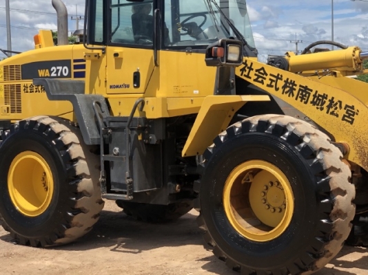 ขายรถตักล้อยาง KOMATSU WA270-6 ปี 2012 นำเข้าเองจากญี่ปุ่น สภาพสวยพร้อมใช้ มีVDOการทำงานครับ ขายรถตักล้อยาง KOMATSU WA270-6 ปี 2012 นำเข้าเองจากญี่ปุ่น สภาพสวยพร้อมใช้ มีVDOการทำงานครับ