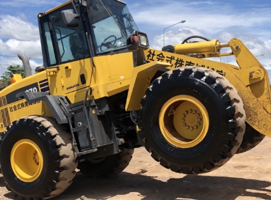 ขายรถตักล้อยาง KOMATSU WA270-6 ปี 2012 นำเข้าเองจากญี่ปุ่น สภาพสวยพร้อมใช้ มีVDOการทำงานครับ ขายรถตักล้อยาง KOMATSU WA270-6 ปี 2012 นำเข้าเองจากญี่ปุ่น สภาพสวยพร้อมใช้ มีVDOการทำงานครับ
