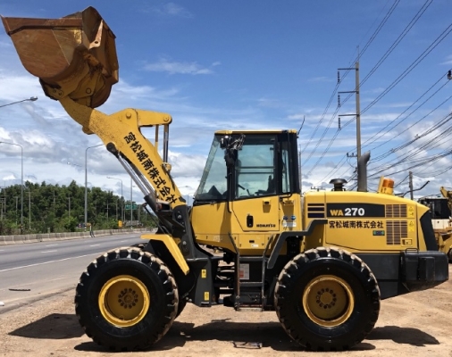ขายรถตักล้อยาง KOMATSU WA270-6 ปี 2012 นำเข้าเองจากญี่ปุ่น สภาพสวยพร้อมใช้ มีVDOการทำงานครับ ขายรถตักล้อยาง KOMATSU WA270-6 ปี 2012 นำเข้าเองจากญี่ปุ่น สภาพสวยพร้อมใช้ มีVDOการทำงานครับ