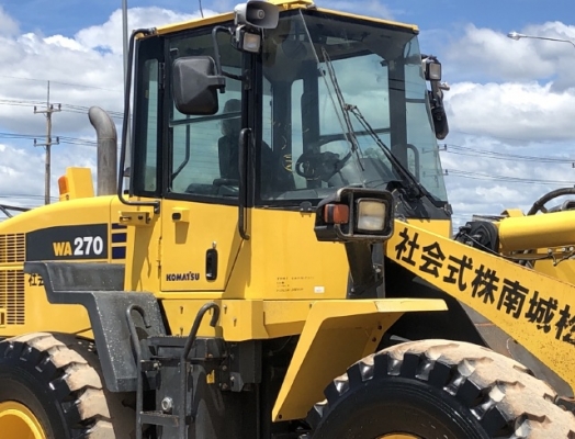 ขายรถตักล้อยาง KOMATSU WA270-6 ปี 2012 นำเข้าเองจากญี่ปุ่น สภาพสวยพร้อมใช้ มีVDOการทำงานครับ ขายรถตักล้อยาง KOMATSU WA270-6 ปี 2012 นำเข้าเองจากญี่ปุ่น สภาพสวยพร้อมใช้ มีVDOการทำงานครับ