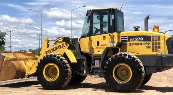 ขายรถตักล้อยาง KOMATSU WA270-6 ปี 2012 นำเข้าเองจากญี่ปุ่น สภาพสวยพร้อมใช้ มีVDOการทำงานครับ ขายรถตักล้อยาง KOMATSU WA270-6 ปี 2012 นำเข้าเองจากญี่ปุ่น สภาพสวยพร้อมใช้ มีVDOการทำงานครับ