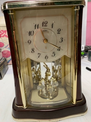 590 บ.ส่งถึงบ้านฟรี โทร 083-2000058 LINE ID: line832923 นาฬิกายี่ห้อ SEIKO เป็นแบบตั้งโต๊ะ ตั้งโชว์ต 590 บ.ส่งถึงบ้านฟรี โทร 083-2000058 LINE ID: line832923 นาฬิกายี่ห้อ SEIKO เป็นแบบตั้งโต๊ะ ตั้งโชว์ต