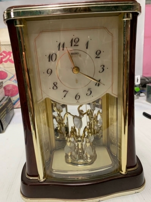 590 บ.ส่งถึงบ้านฟรี โทร 083-2000058 LINE ID: line832923 นาฬิกายี่ห้อ SEIKO เป็นแบบตั้งโต๊ะ ตั้งโชว์ต 590 บ.ส่งถึงบ้านฟรี โทร 083-2000058 LINE ID: line832923 นาฬิกายี่ห้อ SEIKO เป็นแบบตั้งโต๊ะ ตั้งโชว์ต