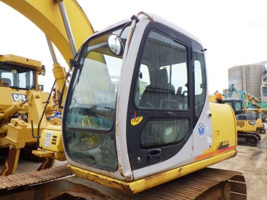 ขายรถขุดนำเข้าจากประเทศญี่ปุ่น sumitomo sh120-3 แทรกกว้าง 70 cm สนใจติดต่อสอบถาม 0923309229 อีด