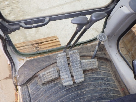 ขายรถขุดนำเข้าจากประเทศญี่ปุ่น sumitomo sh120-3 แทรกกว้าง 70 cm สนใจติดต่อสอบถาม 0923309229 อีด