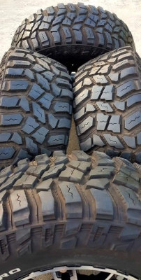 ขายยาง COOPER STT PRO ขนาด 34" ขอบ 18 พร้อมล้อ ขายยาง COOPER STT PRO ขนาด 34" ขอบ 18 พร้อมล้อ