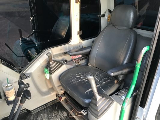 ขายKOBELCO SK200-6 YN09 รถสวยเดิมๆทั้งคัน สนใจติดต่อ 081-4283210 ขายKOBELCO SK200-6 YN09 รถสวยเดิมๆทั้งคัน สนใจติดต่อ 081-4283210