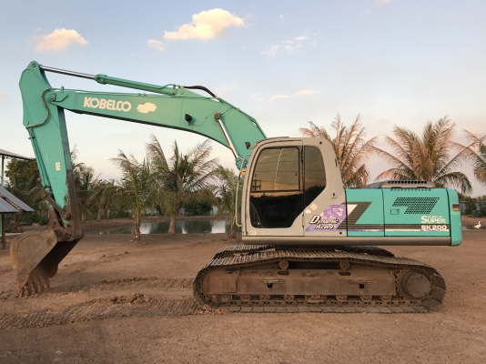 ขายKOBELCO SK200-6 YN09 รถสวยเดิมๆทั้งคัน สนใจติดต่อ 081-4283210 ขายKOBELCO SK200-6 YN09 รถสวยเดิมๆทั้งคัน สนใจติดต่อ 081-4283210