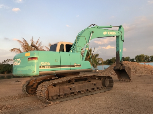ขายKOBELCO SK200-6  YN09 รถสวยเดิมๆทั้งคัน สนใจติดต่อ 081-4283210