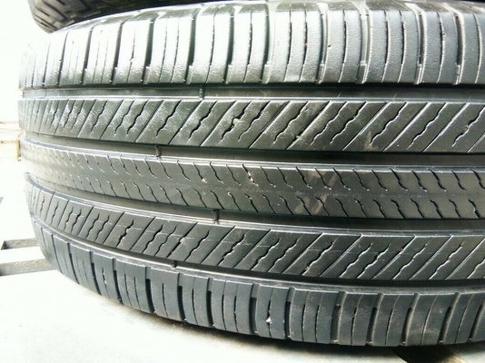 ขายยาง 265/65R17 มิชลิน ปลายปี16 ดอกยางเต็มสวยไม่กินข้างไม่มีปะใช้งานยาวๆ ชุดละ 3200 บาท