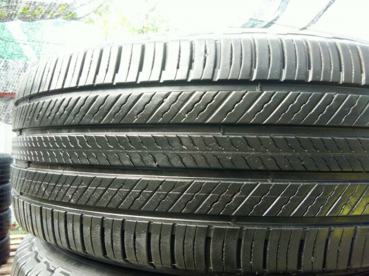 ขายยาง 265/65R17 มิชลิน ปลายปี16 ดอกยางเต็มสวยไม่กินข้างไม่มีปะใช้งานยาวๆ ชุดละ 3200 บาท