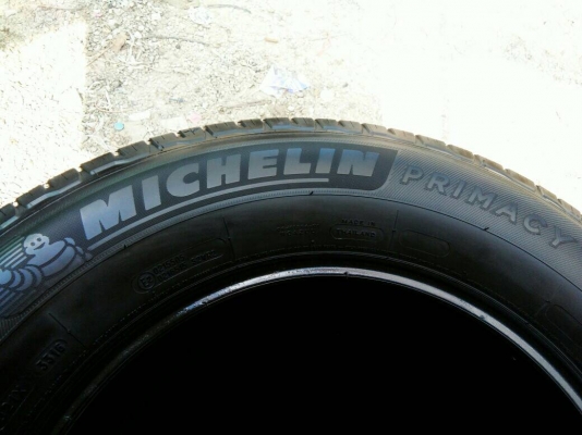 ขายยาง 265/65R17 มิชลิน ปลายปี16 ดอกยางเต็มสวยไม่กินข้างไม่มีปะใช้งานยาวๆ ชุดละ 3200 บาท