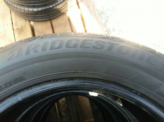 ขายยาง 205/55R16 บริดจสโตน อีโคเปีย EP300 ปลายปี17 ดอกยางเต็มสวยไม่ร้าวไม่กินข้างไม่มีปะ ชุดละ 2800 