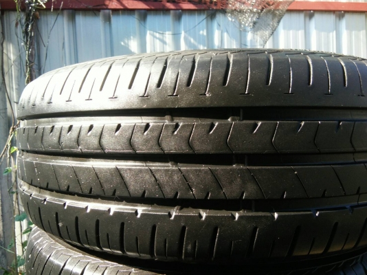 ขายยาง 205/55R16 บริดจสโตน อีโคเปีย EP300 ปลายปี17 ดอกยางเต็มสวยไม่ร้าวไม่กินข้างไม่มีปะ ชุดละ 2800 ขายยาง 205/55R16 บริดจสโตน อีโคเปีย EP300 ปลายปี17 ดอกยางเต็มสวยไม่ร้าวไม่กินข้างไม่มีปะ ชุดละ 2800