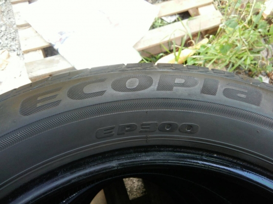 ขายยาง 205/55R16 บริดจสโตน อีโคเปีย EP300 ปลายปี17 ดอกยางเต็มสวยไม่ร้าวไม่กินข้างไม่มีปะ ชุดละ 2800 