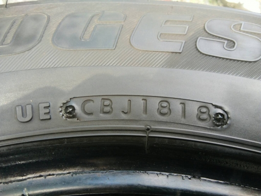 ขายยาง 215/65R16 บริดจสโตน ดูราวิส ปี18 ดอกยางหนาสวยสดเท่ากันไม่ร้าวไม่กินข้างไม่มีปะ ชุดละ 5500 บาท