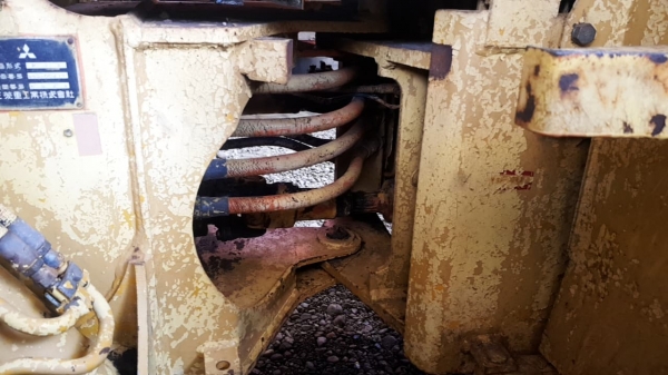 รถตักล้อยาง MITSUBISHI รุ่น WS3 (ท่าม่วงแทรกเตอร์ 086-5003800)