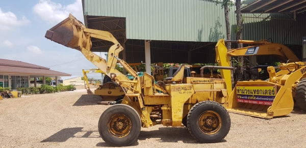 รถตักล้อยาง MITSUBISHI รุ่น WS3 (ท่าม่วงแทรกเตอร์ 086-5003800)