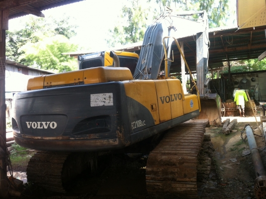 ขาย volvo 210blc ขาย volvo 210blc
