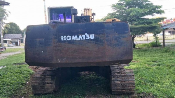 ขาย KOMATSU PC200-5 เอกสารเล่มทะเบียนไฟตัดราคา 400,000 ขาย KOMATSU PC200-5 เอกสารเล่มทะเบียนไฟตัดราคา 400,000