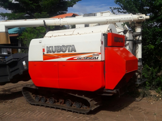 ขายรถเกี่ยว95 พลัส พร้อมใช้งาน รถปี 55 ชั่วโมง2300 เอกสารเล่มทะเบียนพร้อมโอน