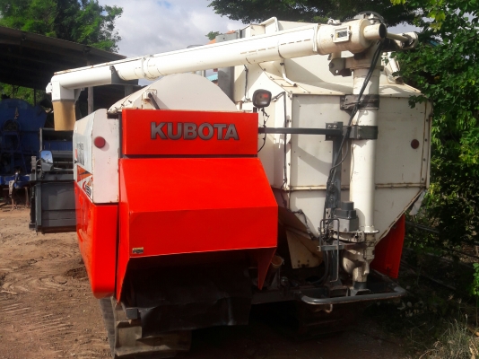 ขายรถเกี่ยว95 พลัส พร้อมใช้งาน รถปี 55 ชั่วโมง2300 เอกสารเล่มทะเบียนพร้อมโอน