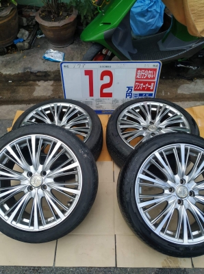 แมกซ์4รู/100 ขอบ17 กว้าง.7.5 et42 รถเก๋งใหม่ๆ ใส่ได้เกือบทุกรุ่น ยาง 205/45 ยางปี14 ตีแถม รังสิต ค.3 0850422133 แมกซ์4รู/100 ขอบ17 กว้าง.7.5 et42 รถเก๋งใหม่ๆ ใส่ได้เกือบทุกรุ่น ยาง 205/45 ยางปี14 ตีแถม รังสิต ค.3 0850422133