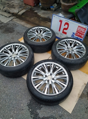 แมกซ์4รู/100 ขอบ17 กว้าง.7.5 et42 รถเก๋งใหม่ๆ ใส่ได้เกือบทุกรุ่น ยาง 205/45   ยางปี14 ตีแถม รังสิต ค.3 0850422133